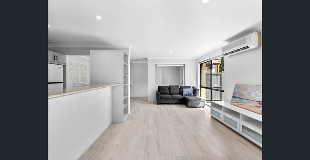 Modern Townhouse - Photo 1