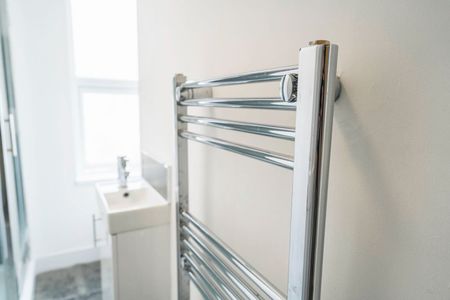 Room in a Shared House, Hawthorne Road, L20 - Photo 2