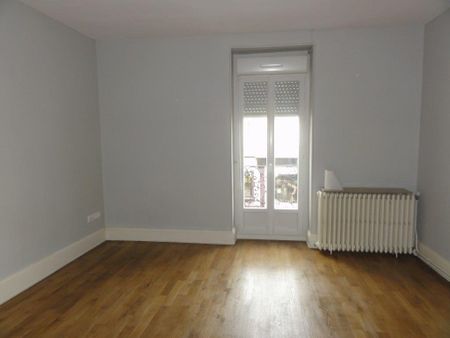 Location Appartement 2 pièces 55m² LE CREUSOT 71200 - Photo 5