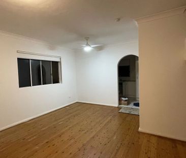 Freshly Renovated Two Bedrooms Townhouse in Prime Hurstville Location - Photo 1