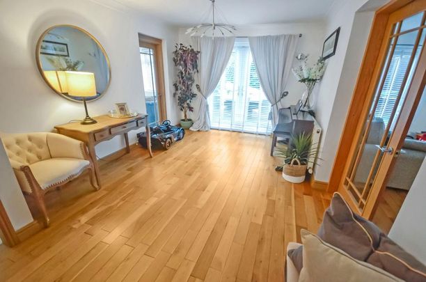 5 bedroom detached house to rent - Photo 1