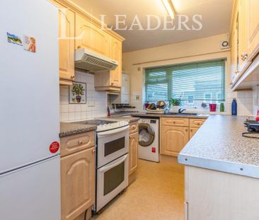 2 bedroom flat to rent - Photo 6