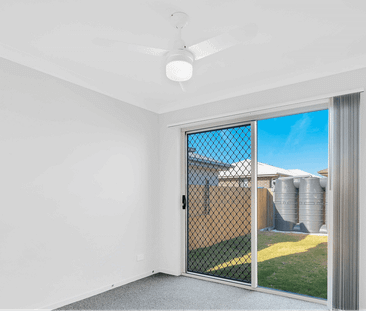 Tidy 2-bed duplex with private courtyard - Photo 1