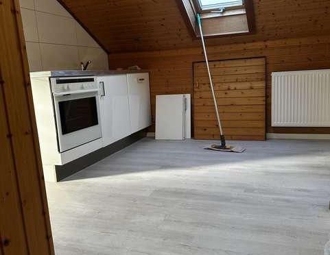 Charmante 1,5 Z. Dachgeschosswohnung zu vermieten in Echterdingen - Foto 1