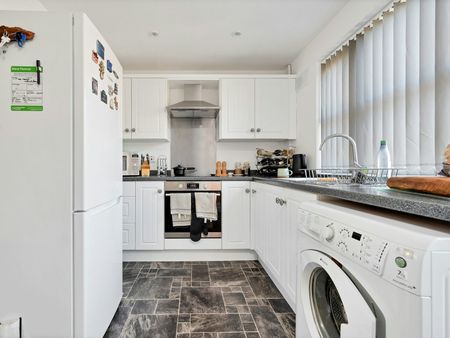 Horse Field View, Melton Mowbray, LE13 - Photo 4