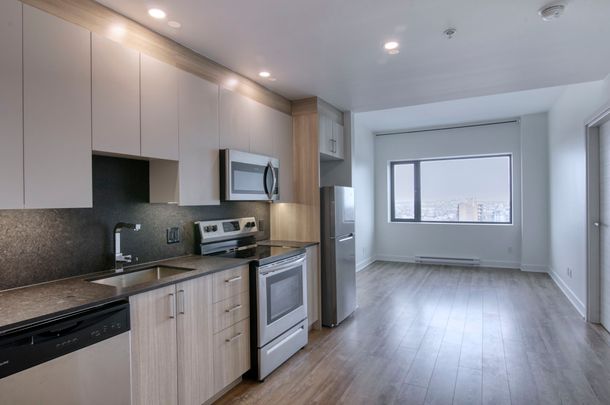 30 Saint-Joseph Est - Photo 1