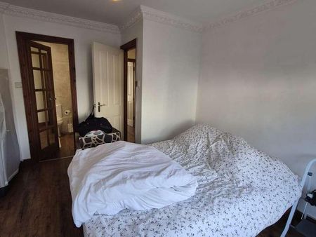 Edward Close, St Albans, AL1 - Photo 4