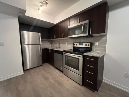 For Lease - 1420 Dupont Road Unit# 908, Toronto, Ontario - Photo 4