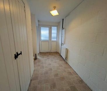 Tilgate 3 bedroom house to rent - Photo 5