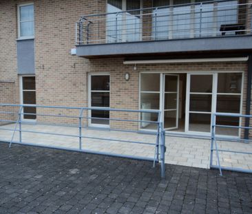 Twee-slaapkamer appartement (gelijkvloers) in Lanaken centrum - Foto 2