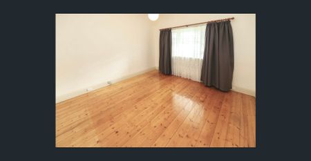 Charming Glen Iris Home with Large Backyard - Photo 3