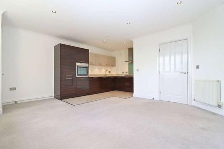 Langley Road, Surbiton, KT6 - Photo 2