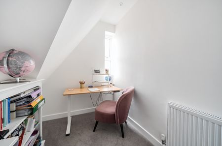 2 bedroom apartment to rent - Photo 4