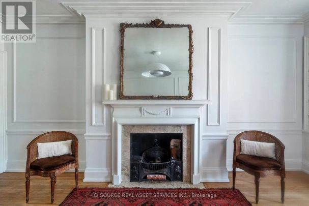 70 CRESCENT ROAD - Photo 1