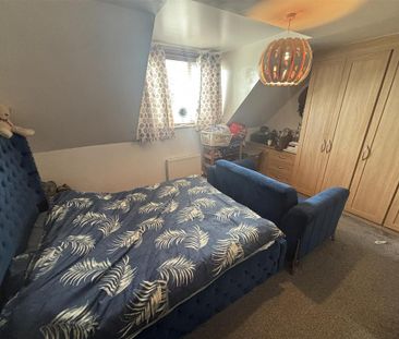 4 bedroom townhouse to rent - Photo 3