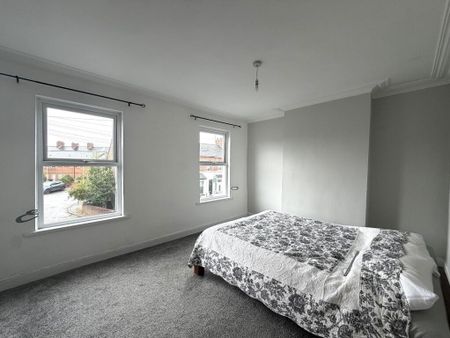 18 Belmont Avenue, Belfast, BT4 3DD - Photo 4