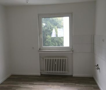 3-Zimmer-Wohnung mit Balkon in Gelsenkirchen-Scholven mieten - Foto 3