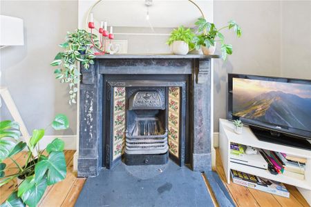 2 bedroom terraced house to rent - Photo 2