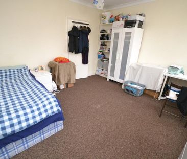 4 bedroom house share to rent - Photo 4