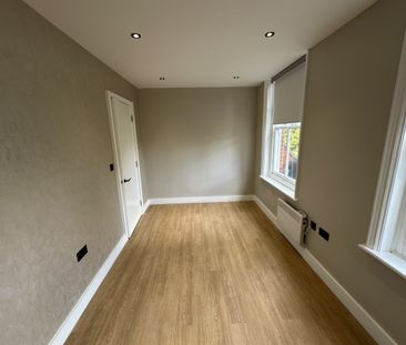 One-Bedroom Apartment - Photo 1
