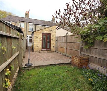 2 bedroom semi-detached house to rent - Photo 5