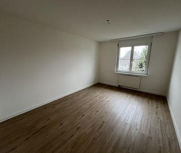 Attraktive Familienwohnung in Seenähe - Photo 2