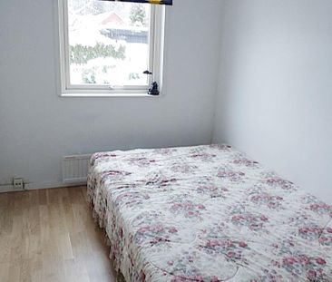 2 1/2:a Tumba - Photo 3