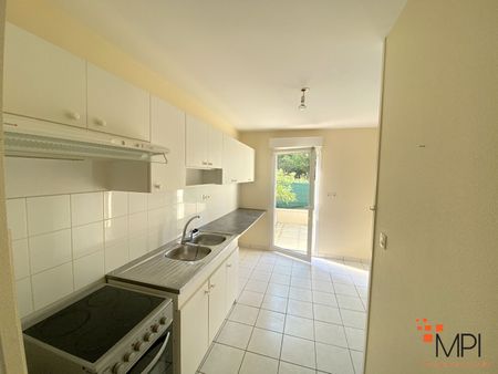 Location Appartement 3 pièces 75m² - Photo 4