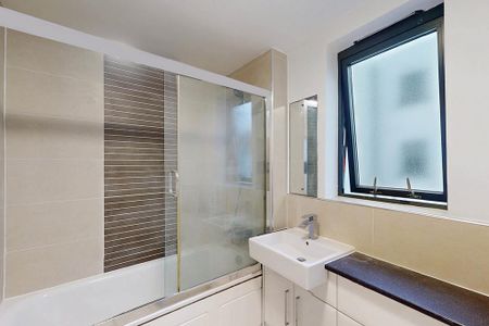 3 bedroom flat share to rent - Photo 2