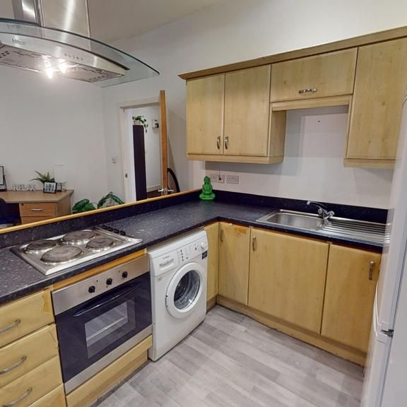 1 bedroom ground floor flat to rent - Photo 1