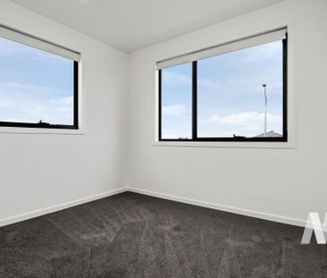 696 Grand Boulevard, Mickleham VIC 3064 - Townhouse For Rent | Domain - Photo 4