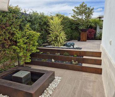 Jardín privado, diseño y luz | Chalet de esquina único en Boadilla - Foto 2