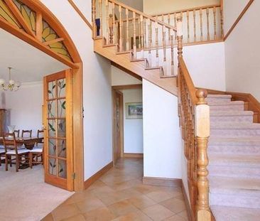 Grand Family Home Moments From Balgownie Village - Photo 4