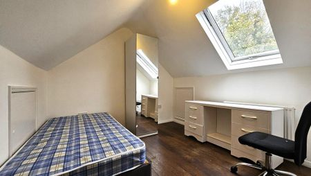 4 bedroom townhouse to rent - Photo 4