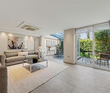 St John's Wood Park, London, NW8 - Photo 1