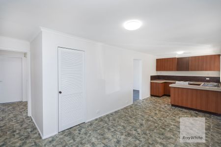 Modern Family Home in a Convenient Deer Park Location - Photo 3