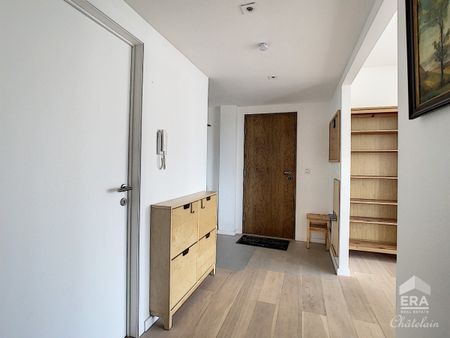 PRACHTIG GEMEUBELD 2-SLAAPKAMERAPPARTEMENT TE HUUR IN IXELLE - Photo 4