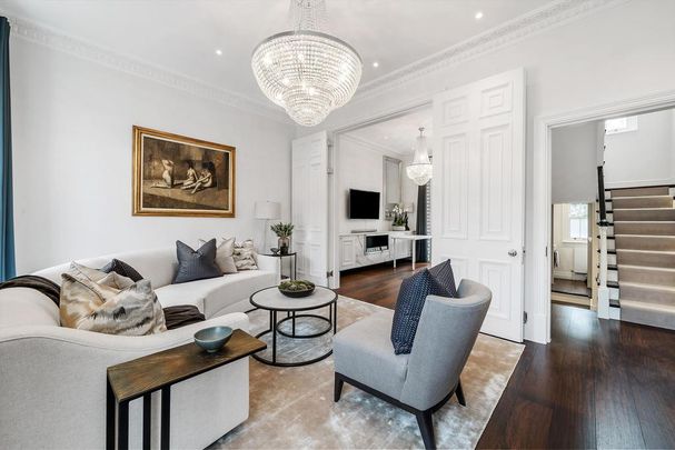 4 bedroom terraced house to rent - Photo 1