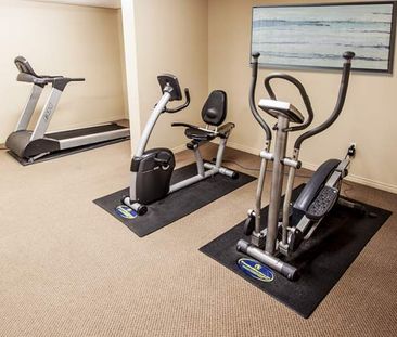 Park Royal Estates - Photo 4