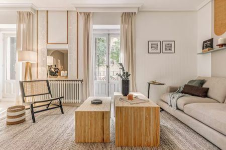 Calle de Almagro, Madrid, Community of Madrid 28010 - Foto 5