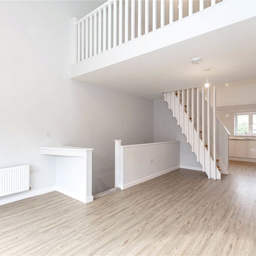 High Street, - Photo 1