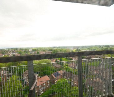 22 Lakeside Rise, Blackley, Manchester, Greater Manchester, M9 8QE - Photo 2