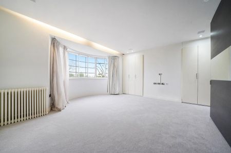 4 bedroom flat to rent - Photo 4