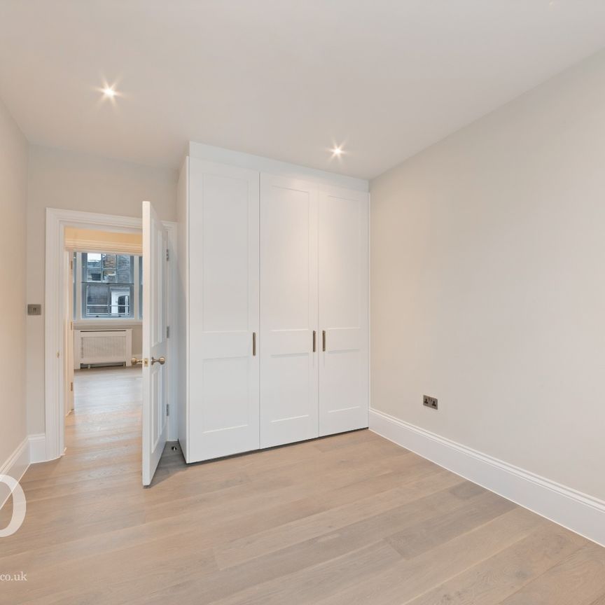 2 Bedroom Apartment, Mercer Street, Covent Garden , WC2H - Photo 1