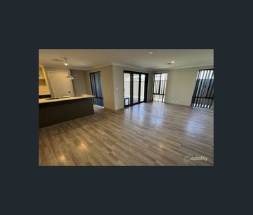 Spacious & Stylish Family Home with Alfresco Living - Photo 2