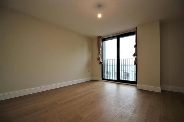 3 bedroom apartment to rent - Photo 1
