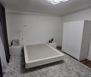 For Lease - 2886 Lake Shore Boulevard Unit# 1, Toronto, Ontario - Photo 4