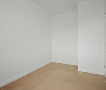 2 bedroom semi-detached house to rent - Photo 5