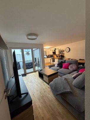 Penthouse mit 84,50 m² Dachterasse - 3 Zimmer, PV-Strom & Einbauküche vom Tischler - Photo 1