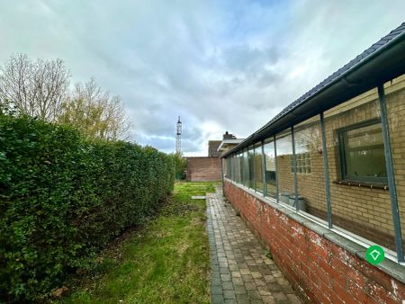Alleenstaande woning met 2 slaapkamers en inpandige garage - Foto 2